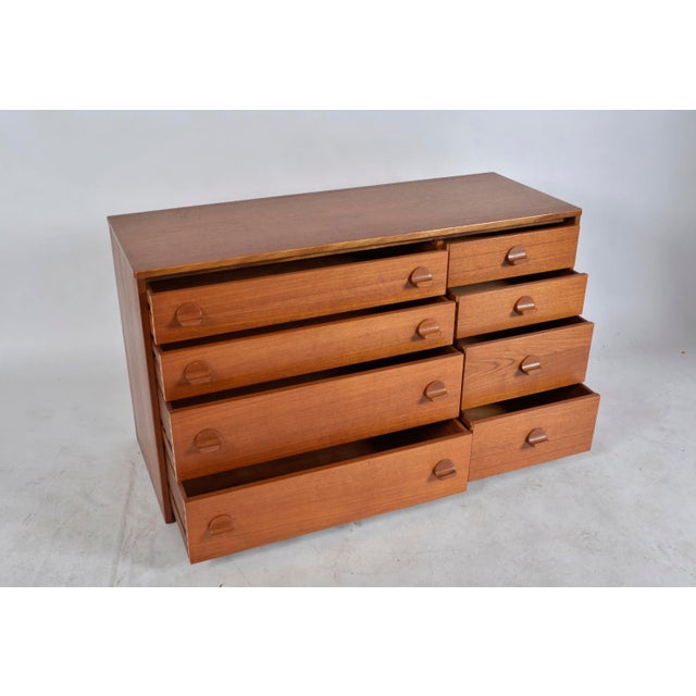 Mid-Century Teak Cantata Chest of 8 Drawers by Ron Carter for Stag, United Kingom, 1960s For Sale - Image 6 of 18