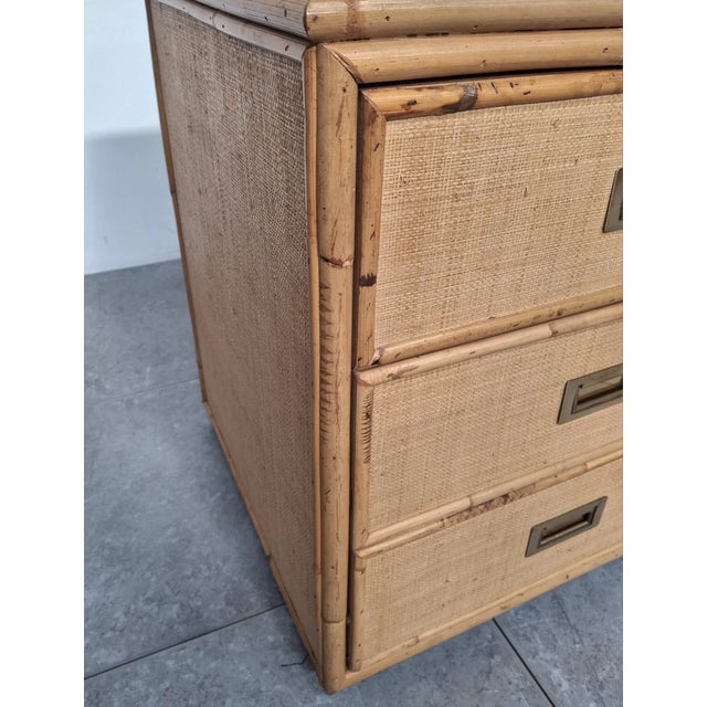 This outstanding chest of drawers by "Vivai del Sud" is a product of the 70s, renowned for its blend of functionality and...