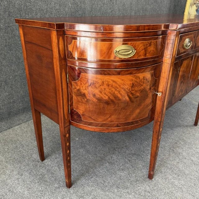 Wood Circa 1790s American Federal Mahogany Bellflower-Inlaid Sideboard For Sale - Image 7 of 18