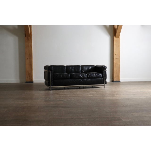 LC2 Three-Seater Sofa by Charlotte Perriand for Cassina, 1960s For Sale - Image 13 of 13