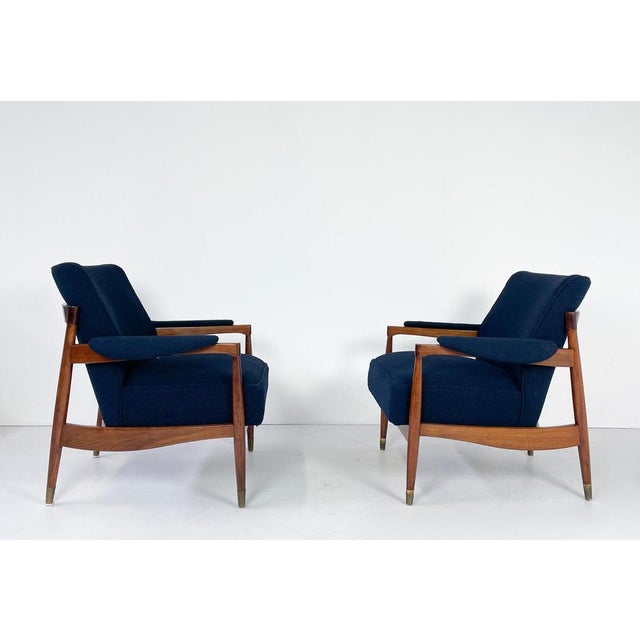 Set of Mid-Century Modern Armchairs in Wood and Blue Boucle Fabric, Italy, 1960s For Sale - Image 3 of 9