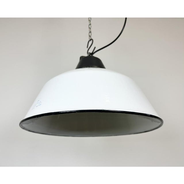 Gray Industrial White Enamel and Cast Iron Pendant Light, 1960s For Sale - Image 8 of 17