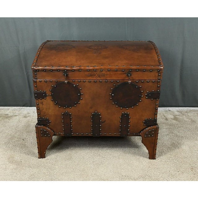 Vintage Studded Leather Trunk, 1950 For Sale - Image 18 of 18