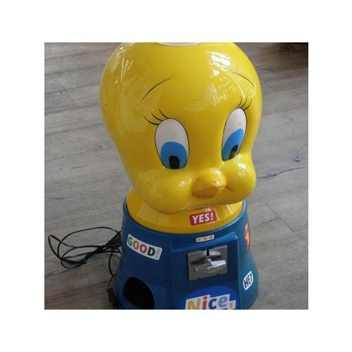 Tweety Bird Candy Dispenser, 1980 For Sale - Image 10 of 13