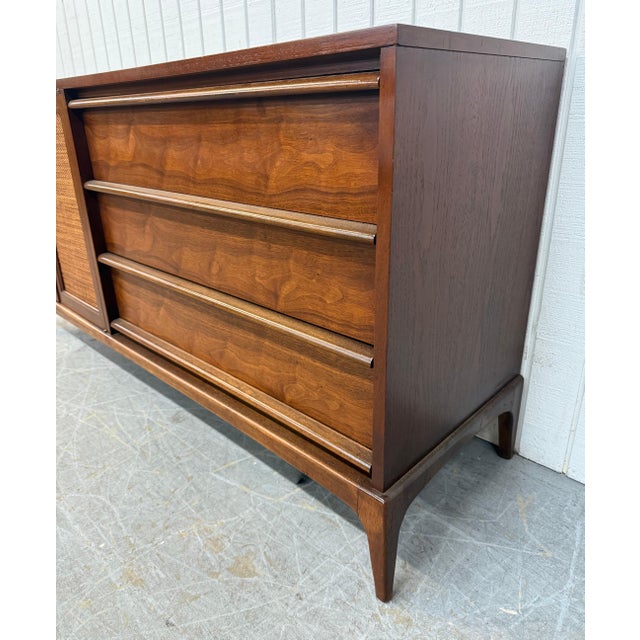 Mid-Century Modern Mid-Century Modern Lane Rhythm Walnut Sideboard For Sale - Image 3 of 11