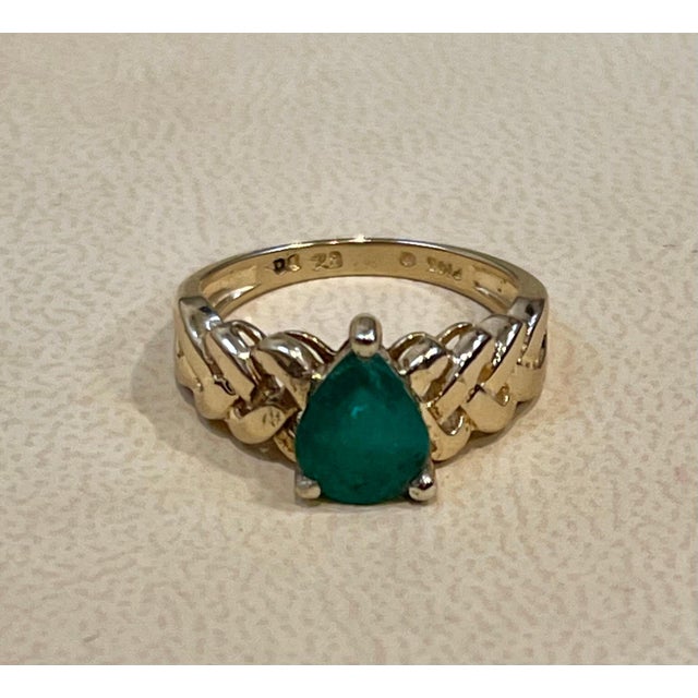 2010s 1.42 Carat Pear Cut Natural Emerald Ring 14 Karat Yellow Gold, Size 5.75 For Sale - Image 5 of 18