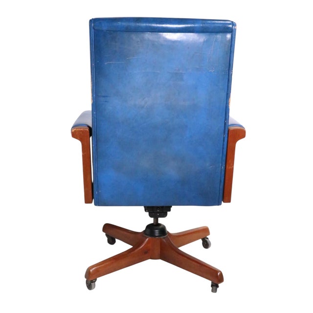 Wood Mid 20th Century Executive Desk Chair by Gunlocke For Sale - Image 7 of 18