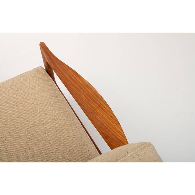 Beige Sofa by Illum Wikkelsø for Niels Eilersen, Denmark 1960s For Sale - Image 8 of 12