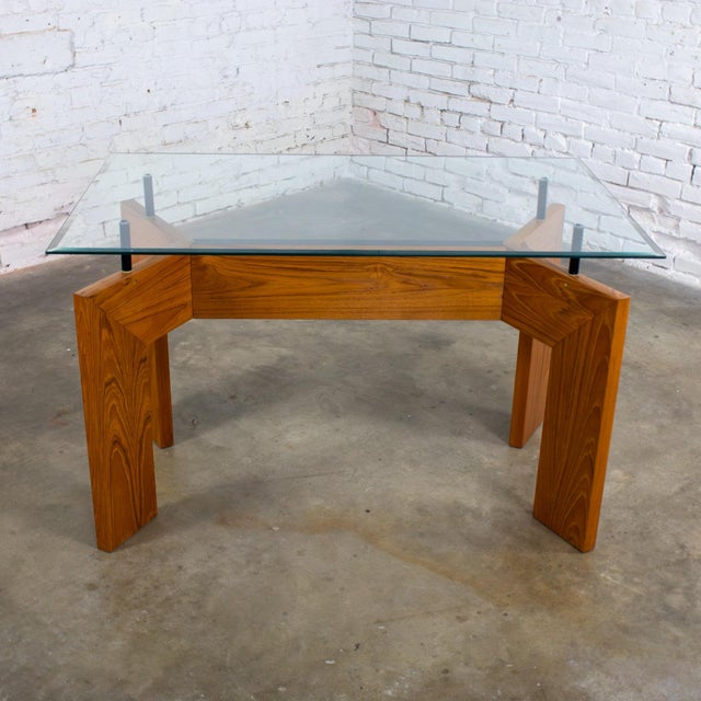 Late 20th Century Mid to Late 20th Century Modern to Scandinavian Modern Dining Table Teak Slab Base & Rectangular Beveled Glass Top For Sale - Image 5 of 18
