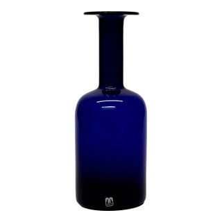 Mid-Century Cobalt Glass Bottle Attributed to Otto Brauer "Gulvvase" by Cascade England For Sale