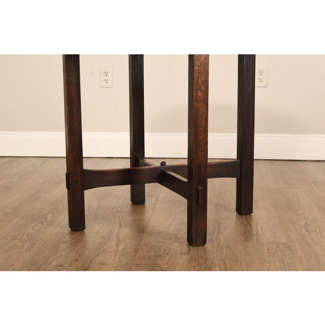 Early Gustav Stickley Mission Oak 26 Inch Round Table #439 For Sale In Philadelphia - Image 6 of 18