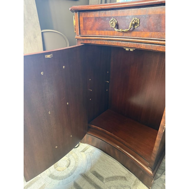 Eggshell Late 20th Century Maitland Smith French Regency Louis XVI Flame Mahogany Serpentine Desk For Sale - Image 8 of 14