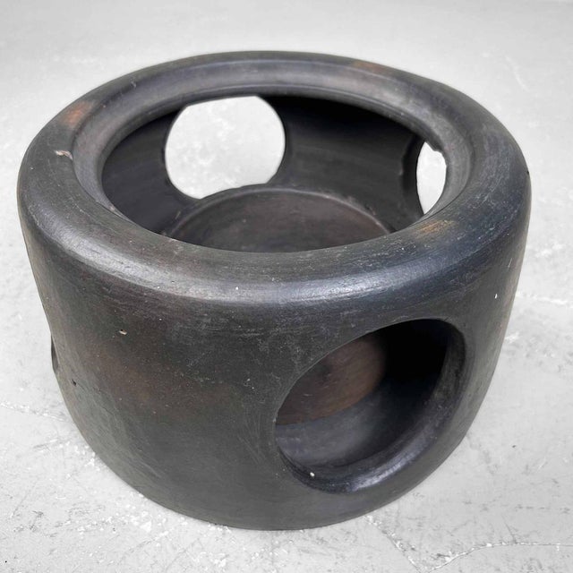 Minimalist Earthenware Fire Pot, Japan, 1890s For Sale - Image 11 of 17