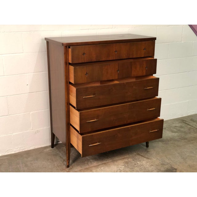 Broyhill Saga Mid-Century Modern Walnut 5-Drawer Dresser ...