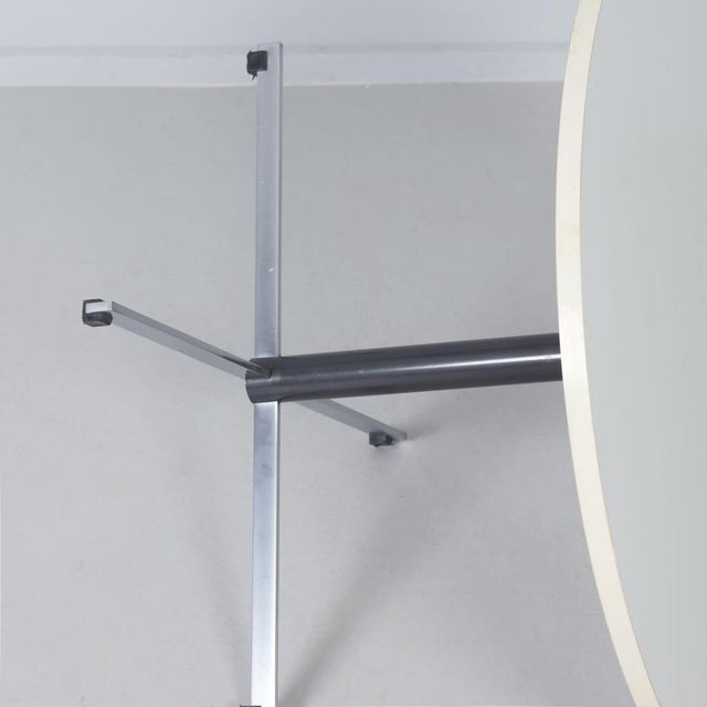 White Round Model 3696 Coffee Table with White Melamine Top and Chrome Base by Gispen, 1970s For Sale - Image 8 of 11