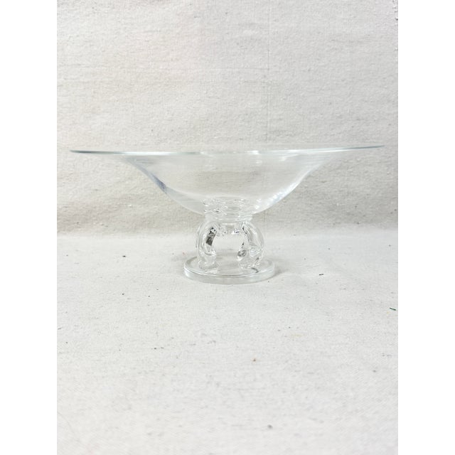 Stunning vintage crystal bowl. It was designed by George Thompson for Steuben around 1940 and features a wide, shallow...