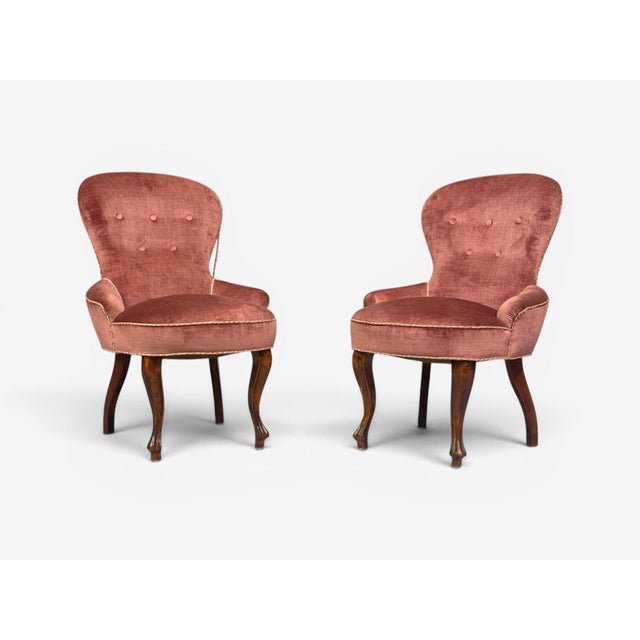 Victorian Swedish Modern, Traditional Slipper Chairs, Pink Velvet, Wood, Sweden, 1950s For Sale - Image 3 of 15