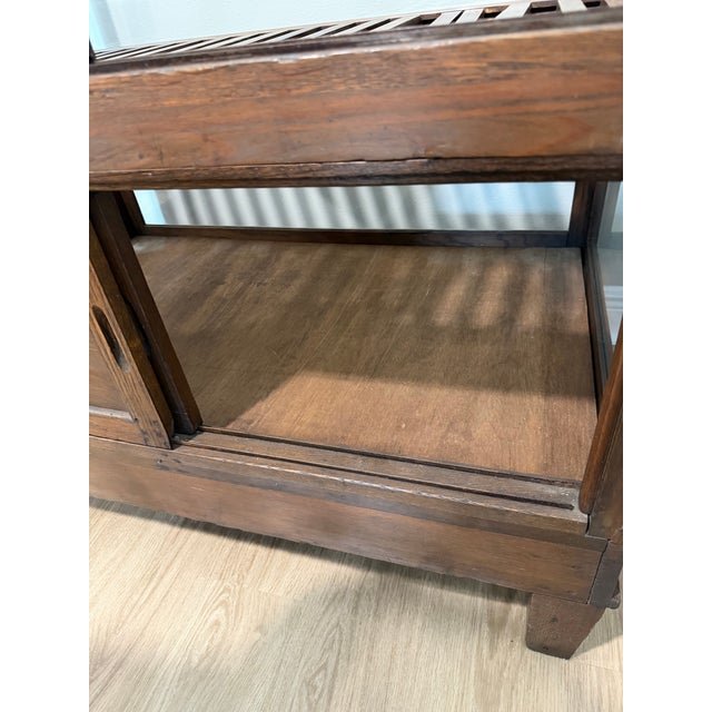 Wood Early 20th Century Antique Oak & Glass Mercantile Display Cabinet / Cigar Showcase For Sale - Image 7 of 12
