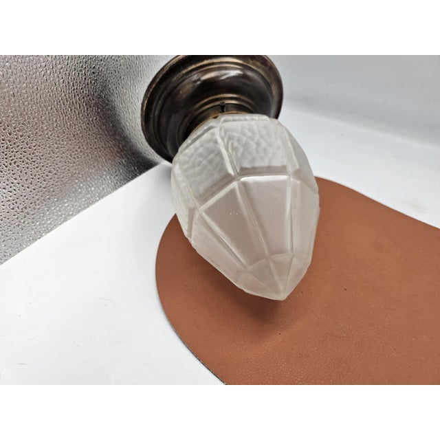 Art deco, brass ceiling lamp, dimensions: height 22 cm, diameter 16 cm. Up to 250V (Europe/UK Standard).The wiring of this...