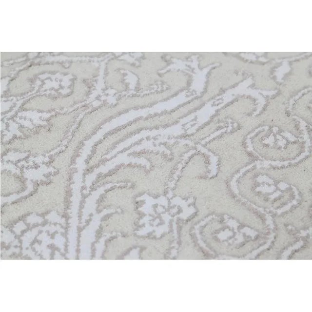 1990s Traditional Handwoven Silk and Wool Runner Rug 5'0" X 7'10" For Sale - Image 5 of 13