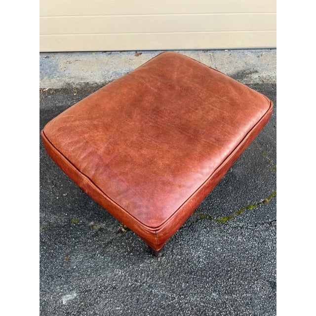 George Smith Run-Up Leather Ottoman For Sale In New York - Image 6 of 7