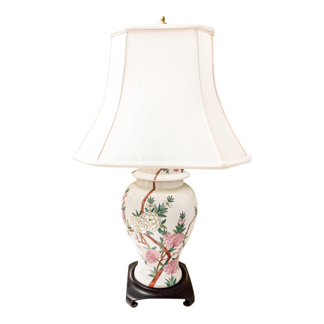 Mid 20th Century Chinoiserie Floral Porcelain Vase Table Lamp. For Sale