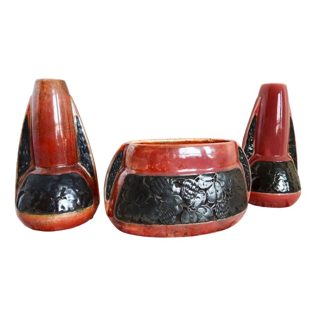 Vintage Red and Black Ceramic Set in Textured Rough, Set of 3 For Sale