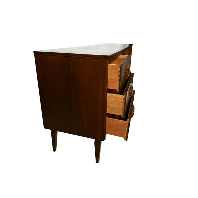 1960s 1960s Walnut Long Chest Bassett Furniture Sculptique Mid Century Modern For Sale - Image 5 of 7
