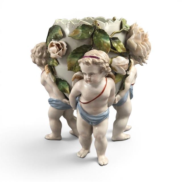 German Sitzendorf Porcelain Cherub Egg Vase, 1902 For Sale - Image 11 of 11