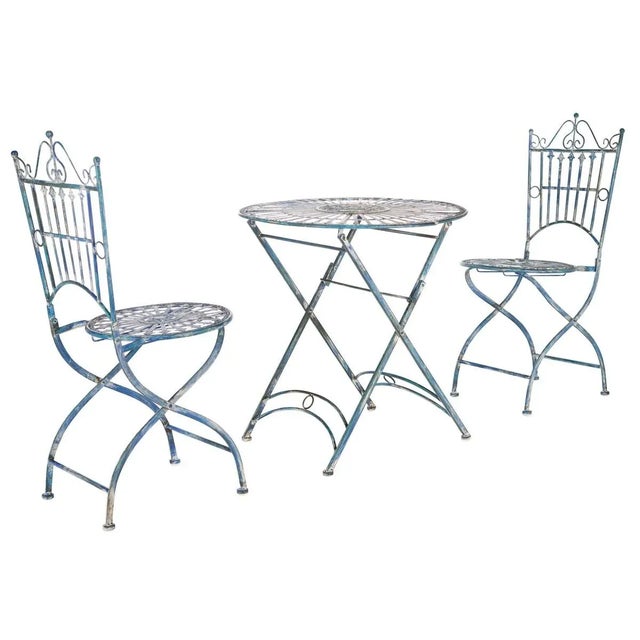 Whether it’s afternoon tea or a moonlight soiree, it’s easy to dine like royalty with this outdoor Belen Bistro Set....