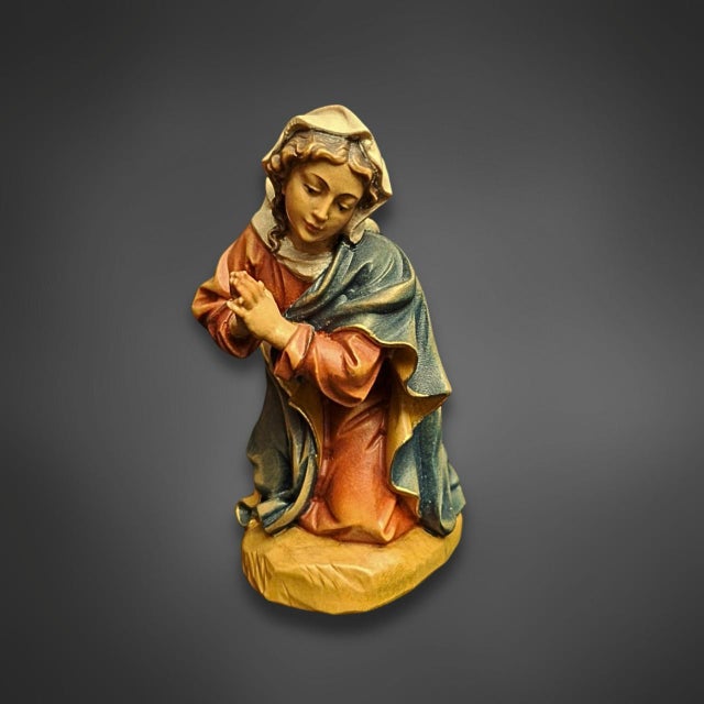 Bergland Nativity Scene Wood Carvings, 1990s, Set of 17 For Sale - Image 5 of 18