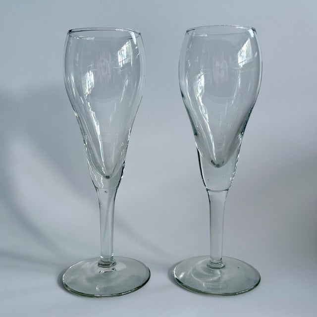 Vintage Tulip Shaped Champagne Flutes Handmade Blown Glass - Set of 2 For Sale In Miami - Image 6 of 6