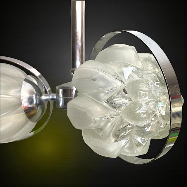 Metal Space Age Chromed Metal and Glass 3-Light Sputnik Chandelier, 1960s For Sale - Image 7 of 13