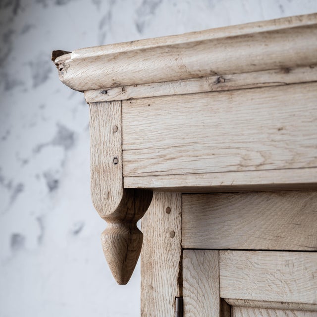 Traditional Welsh Oak CWPWRDD Deuddarn, c.1700 For Sale - Image 3 of 18