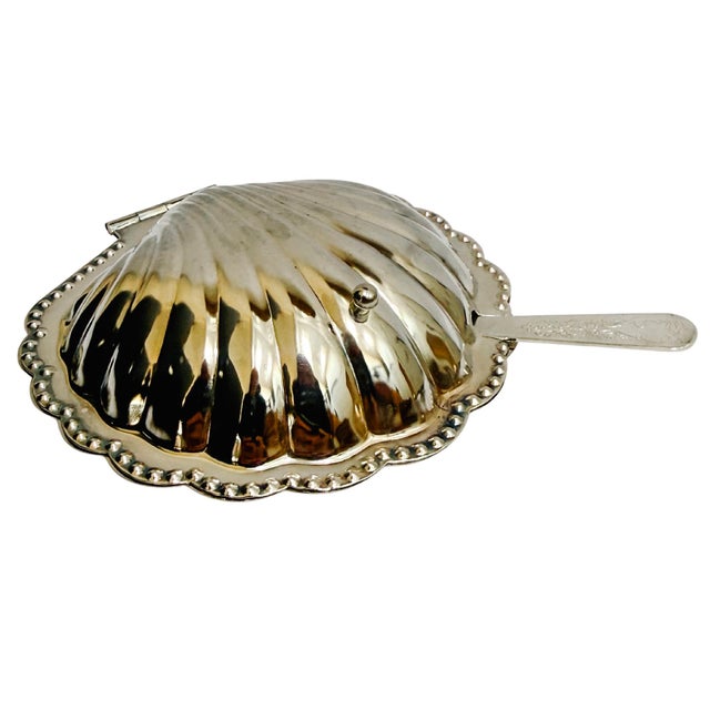 Vintage Silver-Plated Shell Butter Dish & Caviar Server With Spreader and Glass Liner For Sale - Image 4 of 10