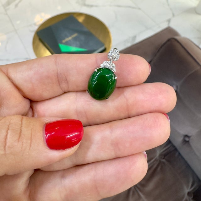 Early 21st Century 18k White Gold 6.50ct Egg Green Myanmar Jadeite Jade Diamond Charm Pendant For Sale - Image 5 of 6