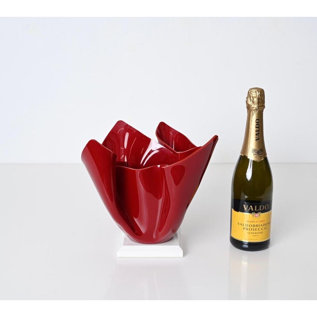 Mid-Century Italian Burgundy Acrylic Glass Napkin Centerpiece, 1980s For Sale - Image 3 of 16