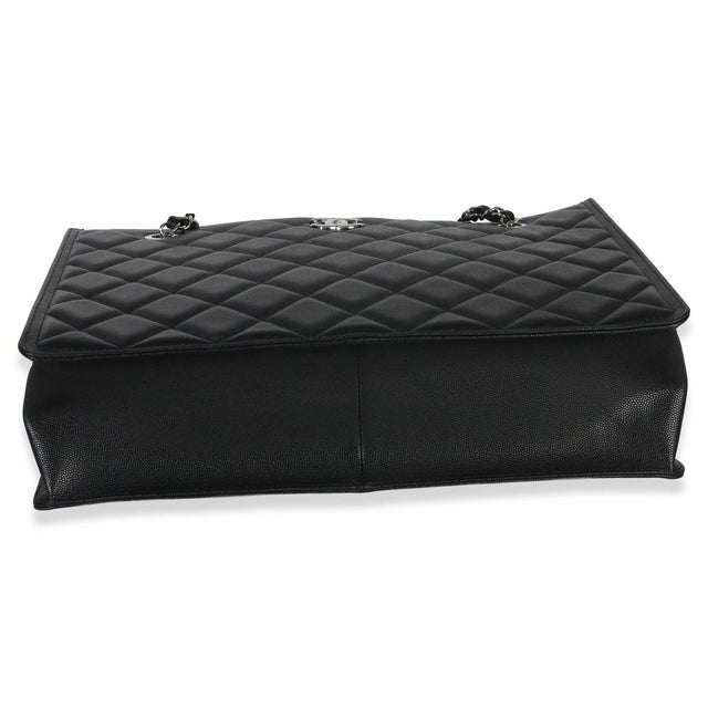 2020s Black Quilted Caviar CC Shopping Tote For Sale - Image 5 of 9