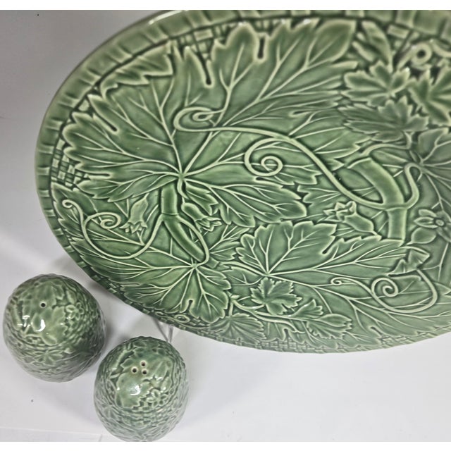 Green Portuguese Serving Pieces- Set of Three For Sale - Image 10 of 16