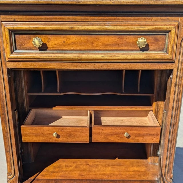 1970s Drexel Heritage Brittany Collection Floral Secretary Desk, 1970s For Sale - Image 5 of 10