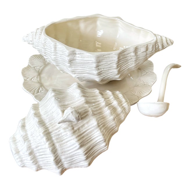 Vintage White Ceramic Conch Shell Soup Tureen With Underplate & Ladle - Set of 3 For Sale In Jacksonville, FL - Image 6 of 12