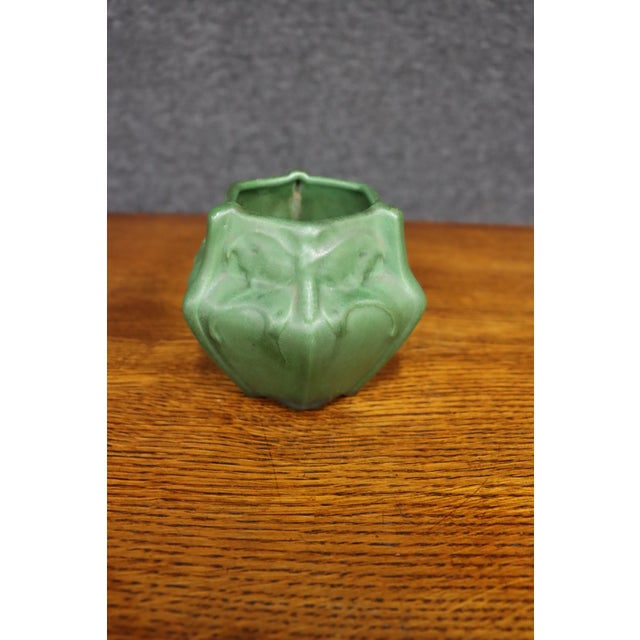 Van Briggle Attributed Green Luna Moth Art Pottery Vase For Sale In Philadelphia - Image 6 of 11