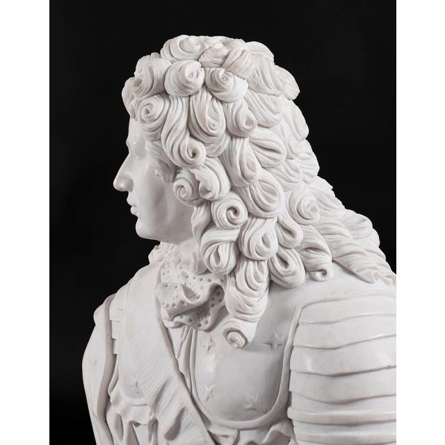 Antique 20th Century Italian Marble Bust of a Nobleman in Armour For Sale - Image 12 of 18