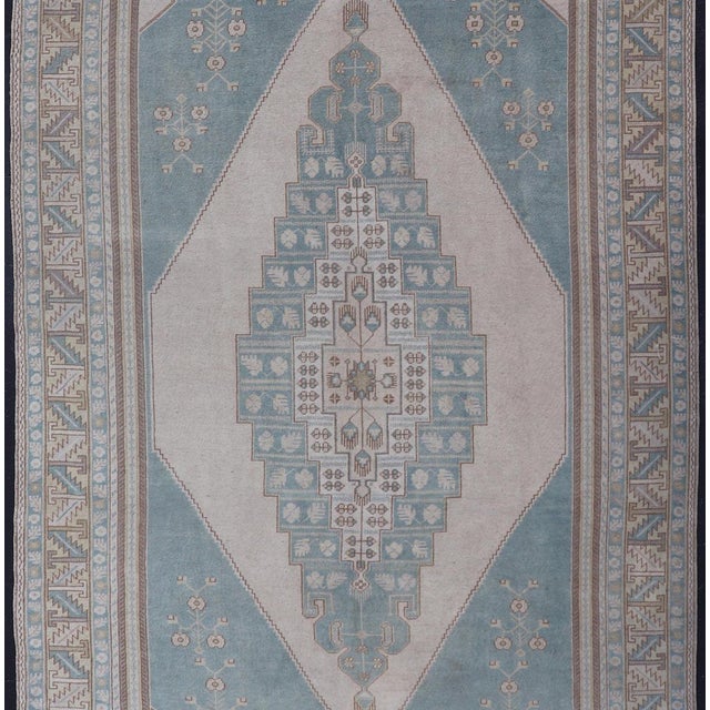 Traditional Large Vintage Turkish Oushak Rug With Central Medallion in Blue and Cream** For Sale - Image 3 of 14