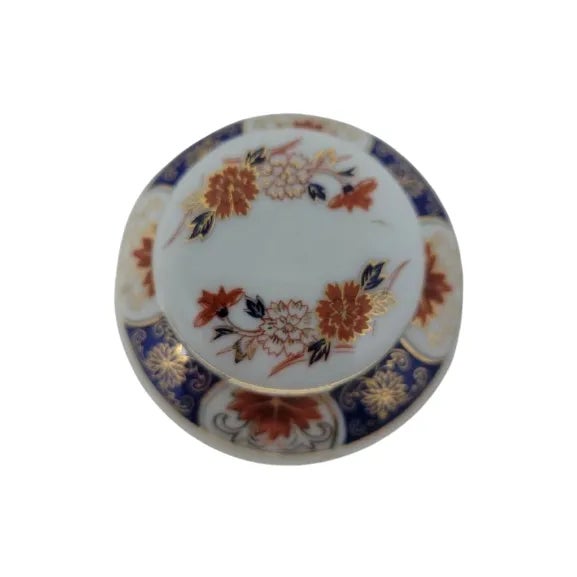 Vintage Imari (?) Porcelain Ginger Jar Urn with Lid Painted Flowers Japan Cobalt. Beautiful colors and paint!! No chips....