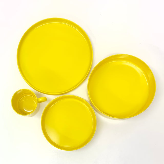 Mid-Century Modern 1970s Yellow Melamine Oblique Dinnerset by P M C - Place Settings for 6 / 16 Pieces For Sale - Image 3 of 13