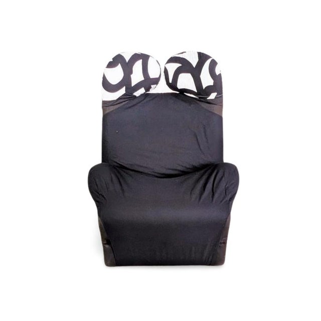 Wink Chair in Black and White Upholstery by Toshiyuki Kita for Cassina For Sale - Image 10 of 10