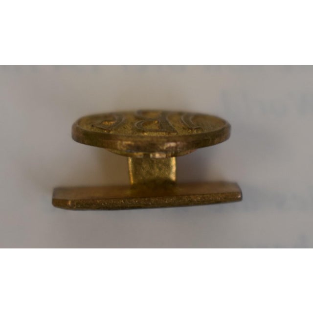 Sz: 3/4"W x 1/2"D Harry's New York Bar is a bar in Paris, France located at 5, Rue Daunou, between the Avenue de l'Opéra...