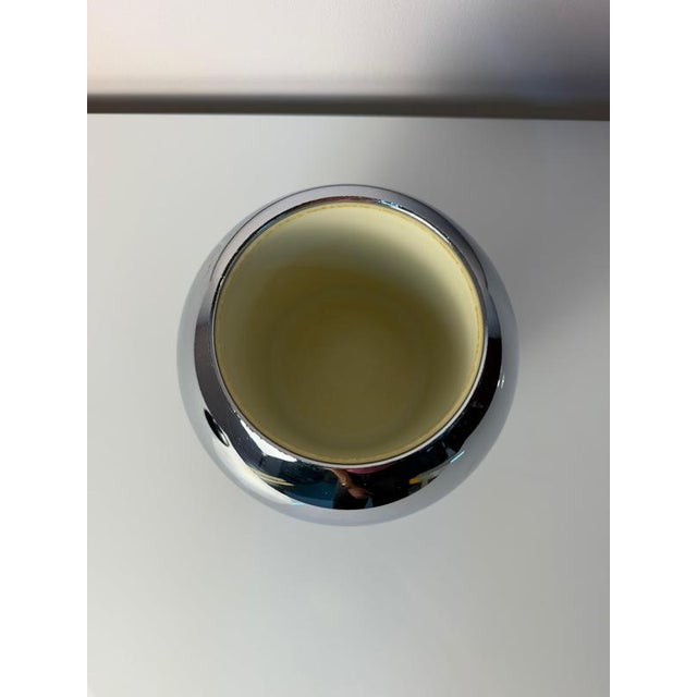 Spherical Ice Bucket in Chrome-Plated Plastic by Quist For Sale - Image 6 of 11