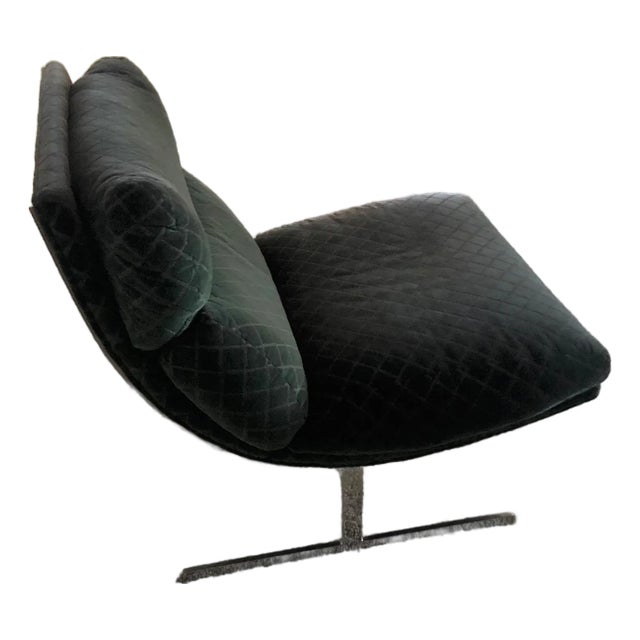 1970s Sloped Steel Lounge Chair Attributed to Kipp Stewart Quantity - 2 Chairs For Sale